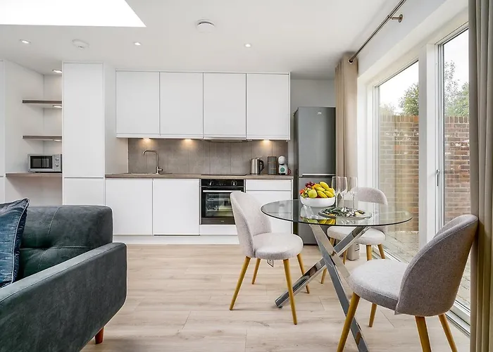Citystay - Finch House